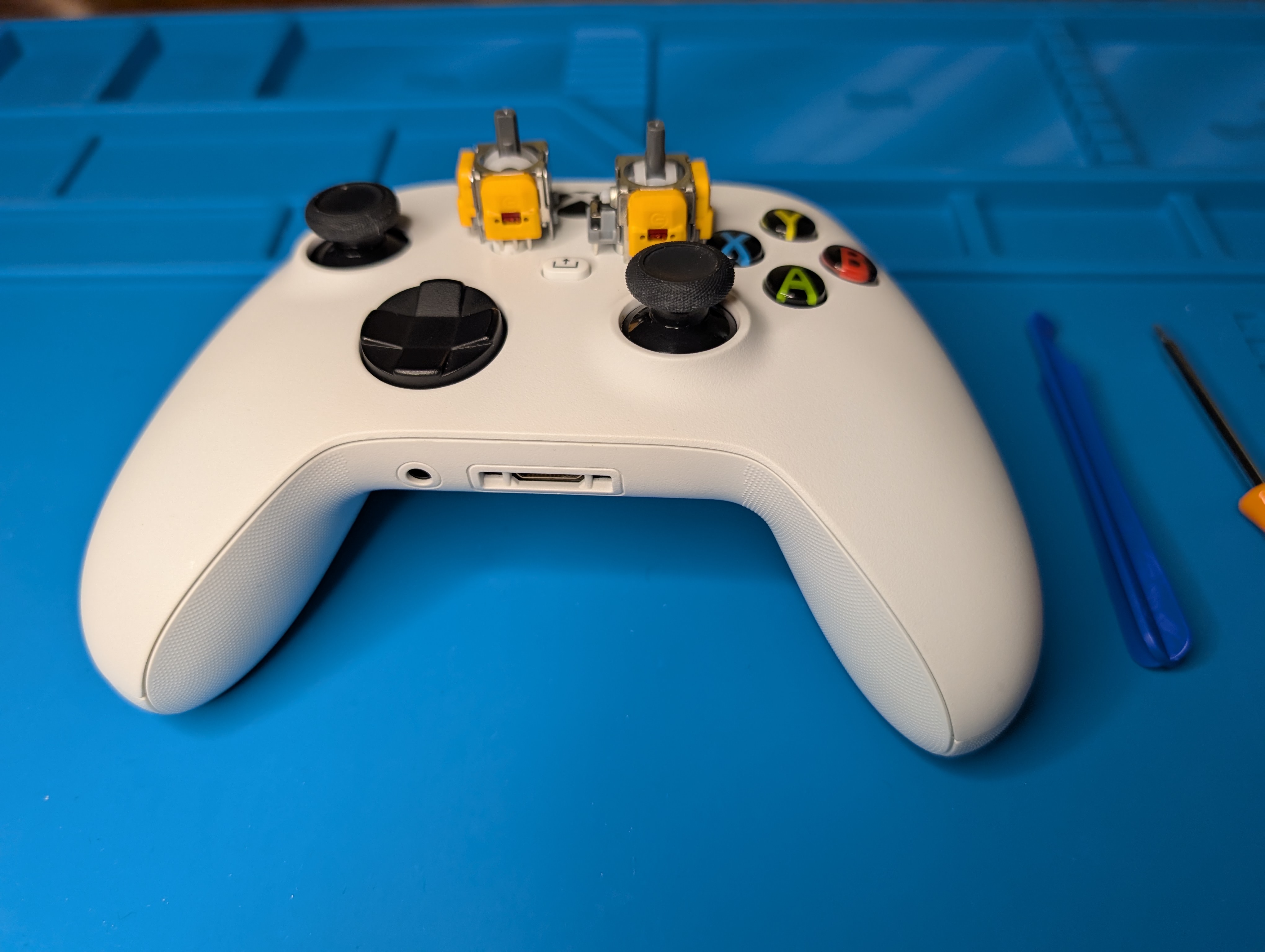 ремонт контроллерів / геймпадів playstation xbox pc switch