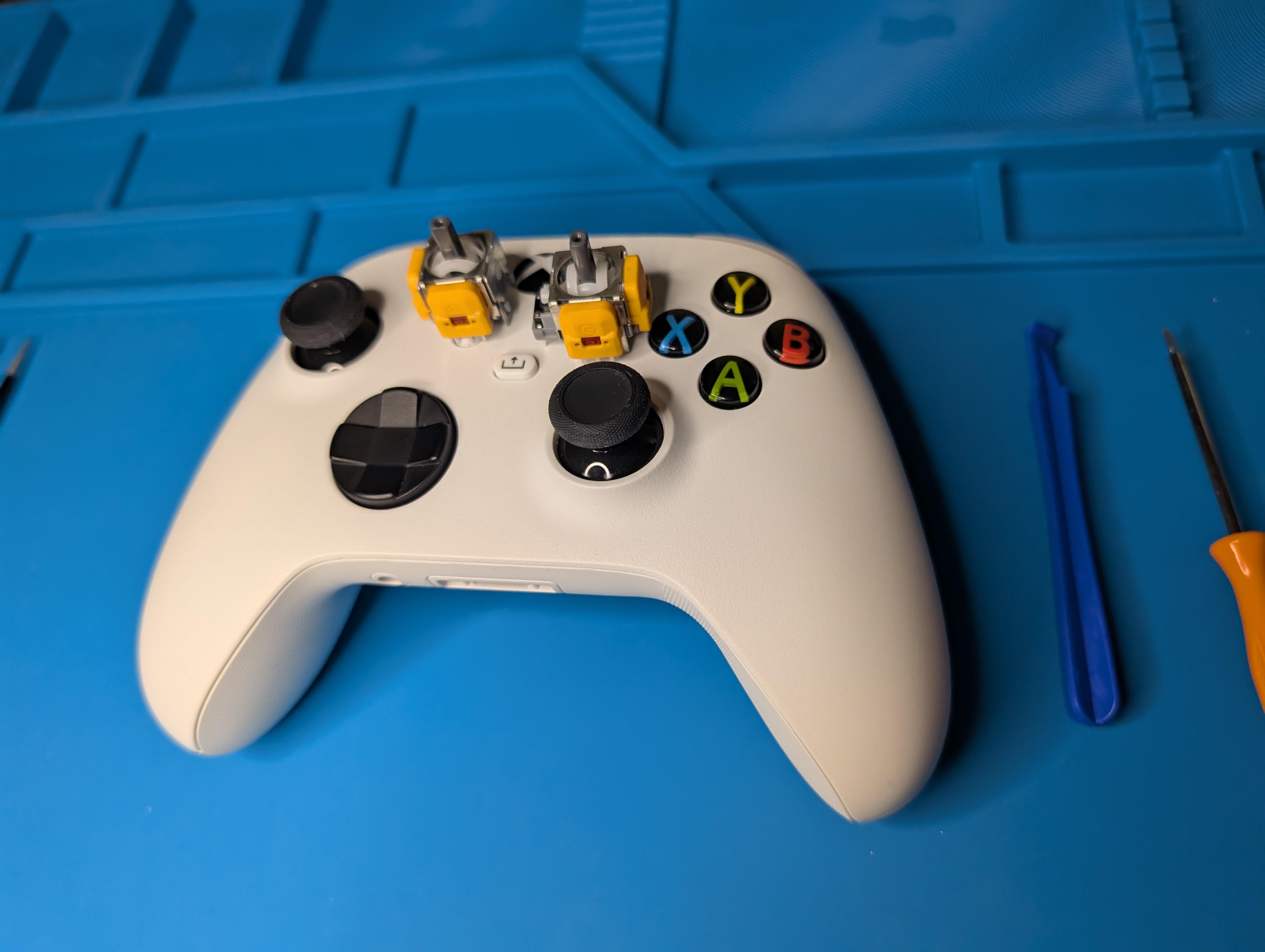 ремонт контроллеров / геймпадов playstation xbox pc switch